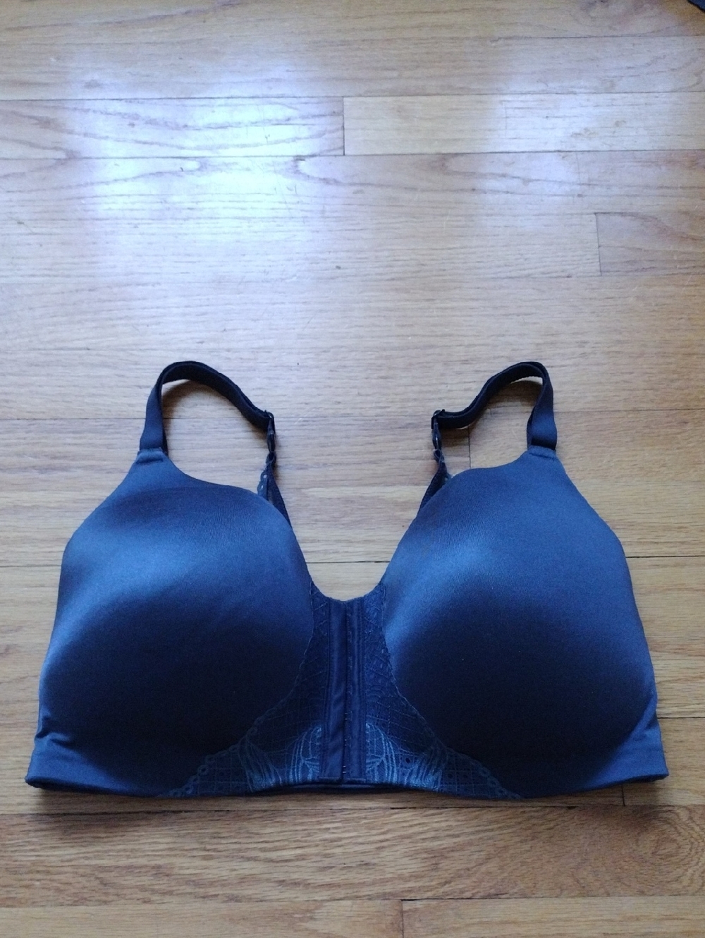 Cacique Front-Closure Bra 42F